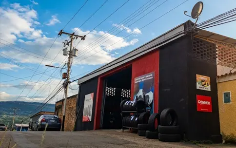 Fachada del Taller Automania