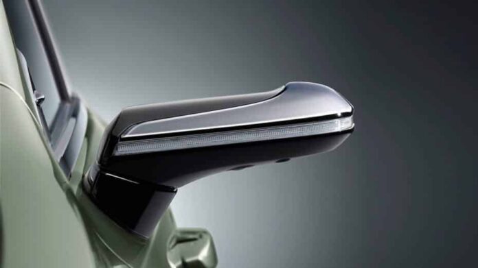 Lexus-ES-retrovisor-digital-1-930x523