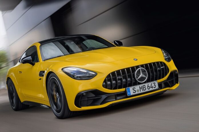Mercedes-AMG-GT-43-Coupe-190324-04