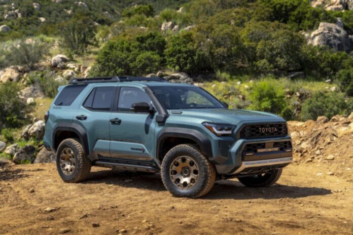 2025_Toyota_4Runner_Trailhunter_Everest_03-696x464