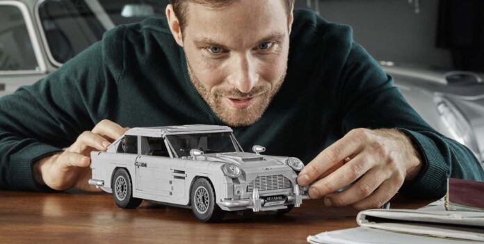Aston-Martin-DB5-Lego-Creator-12