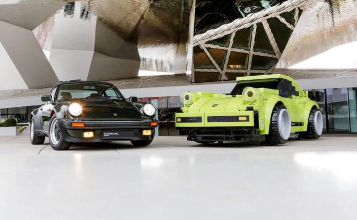 Porsche-911-Turbo-LEGO-1-930x574