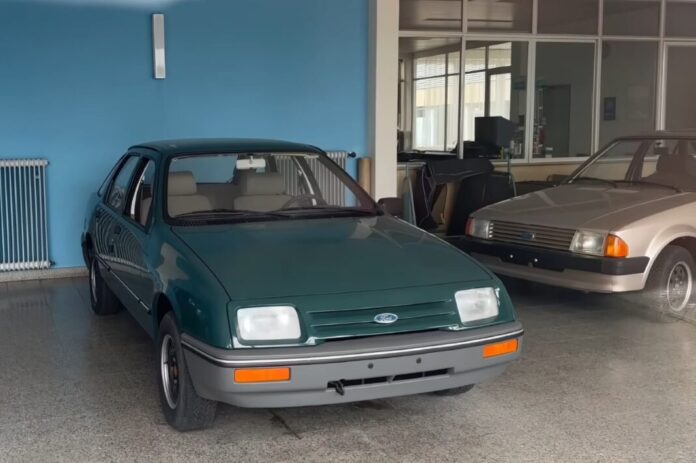 concesionario-abandonado-tiene-ford-sierra-escort-a-estrenar-1068x711 (1)